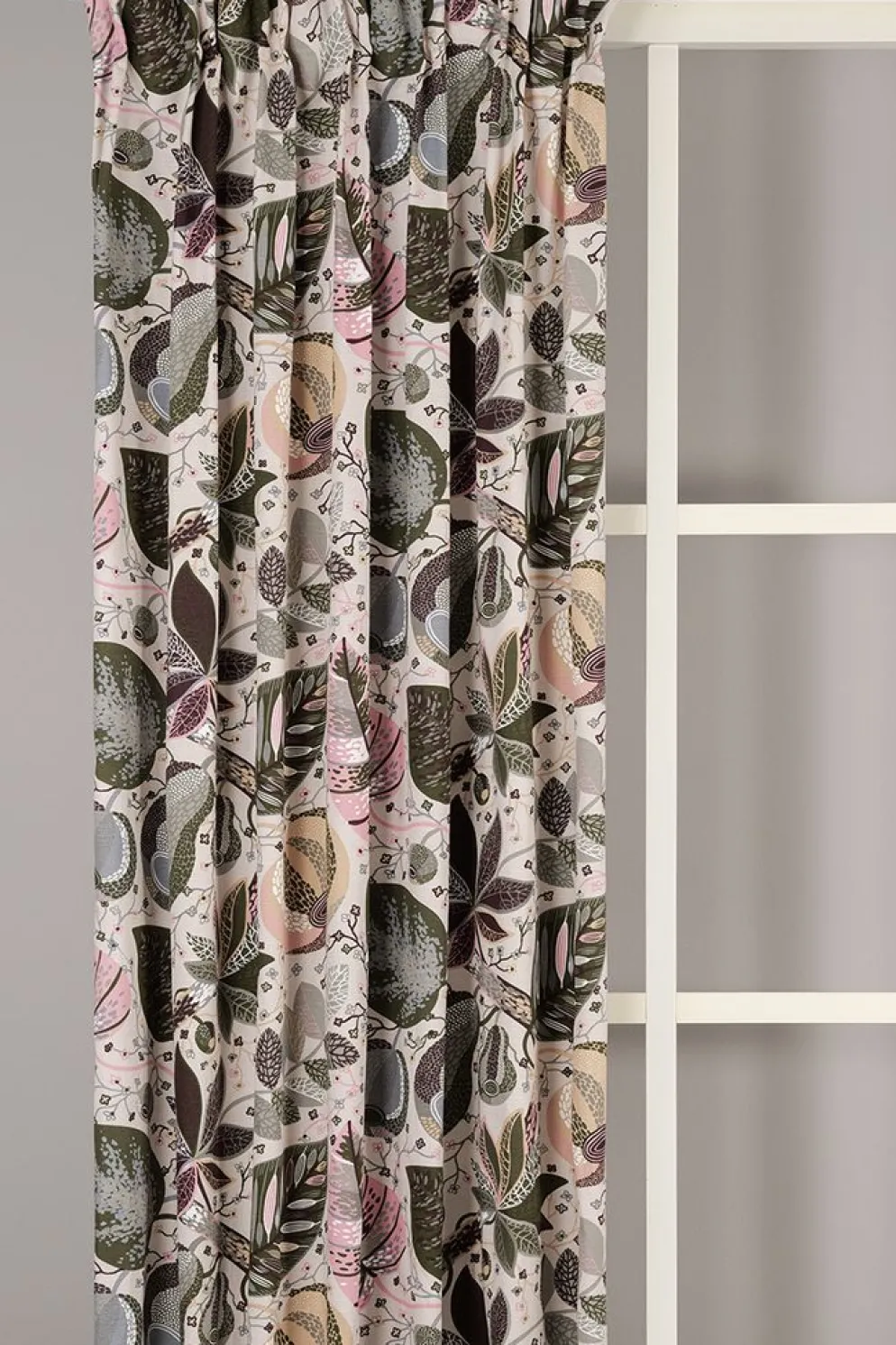 Adam och Eva beige-rosa gardiner