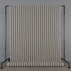 Eugene svart-beige randigt tyg