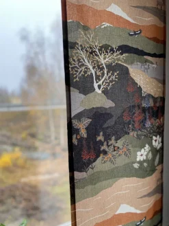 Fjällvandring grön-beige panelgardiner