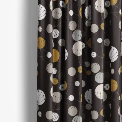 Frö svart-grå tyg