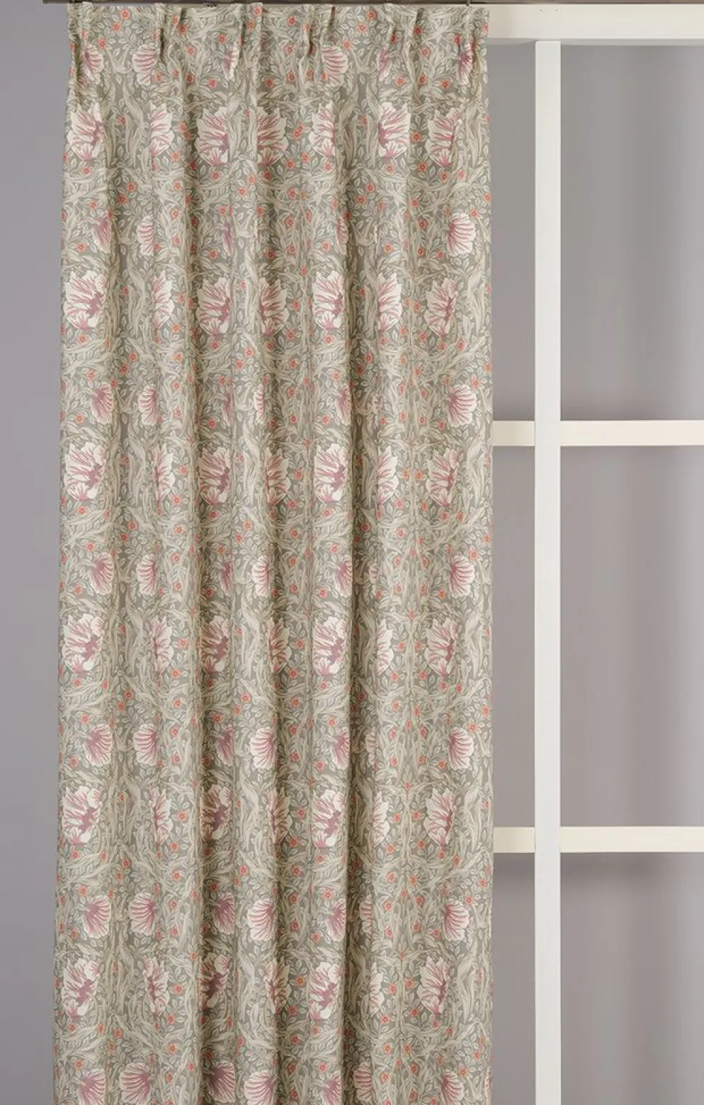 Grace dimmgrön gardiner - Klassisk blommig Arts and Crafts design