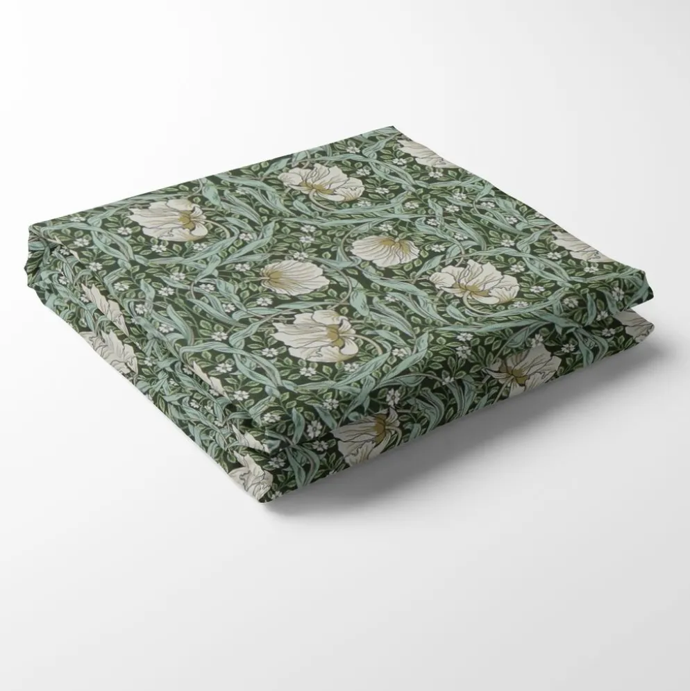 Grace grön bordsduk - Klassisk blommig Arts and Crafts design