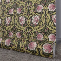 Grace rosa/grön tyg - Klassisk blommig Arts and Crafts design
