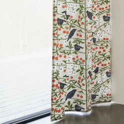 Körsbärsträdgården beige gardiner - Almedahls
