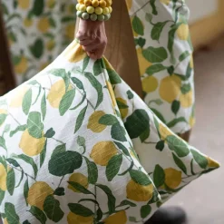 Limone kuddfodral – Citronmönstrat för en somrig känsla