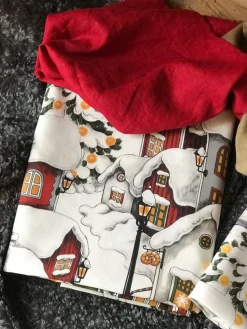 Lyckeby röd tyg