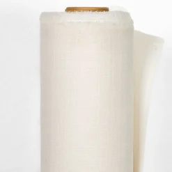 Milo offwhite gardintyg - Stilrent med fin struktur