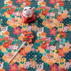 Miyuki bomullstyg med lyckokatter och blomster
