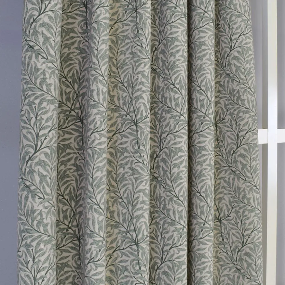 Ramas beige-mint gardiner med kvistar och blad