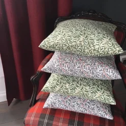 Ramas grön tyg med kvistar och blad