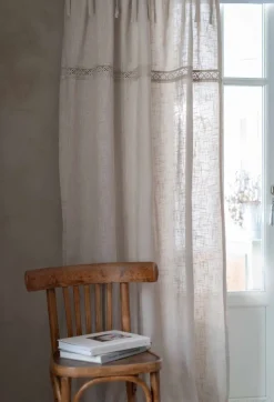 Sanna beige knytbandsgardiner med dekorativt spetsband