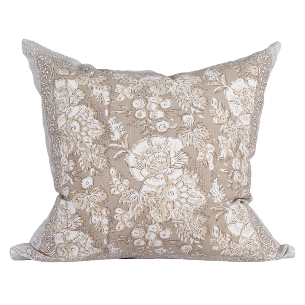 Sonia beige blommigt kuddfodral i bomull 48x48cm