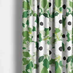 Svartöga grön – blommigt tyg med vita blommor och gröna blad