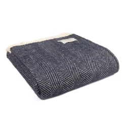 Ullpläd Fishbone Navy, 100% Ull, 150x183 cm