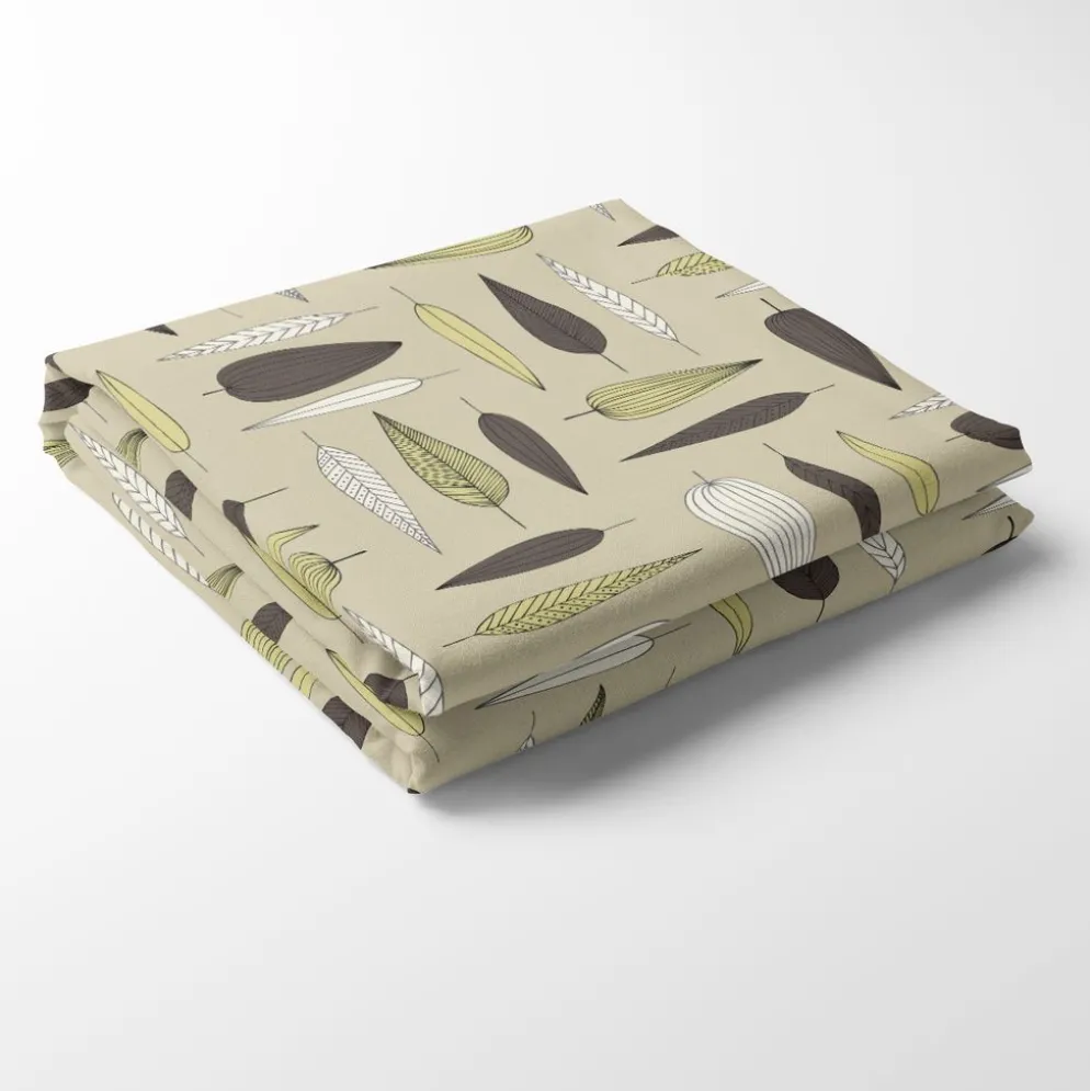 Under trädet beige bordsduk