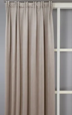 Velvet sand enfärgat sammetstyg