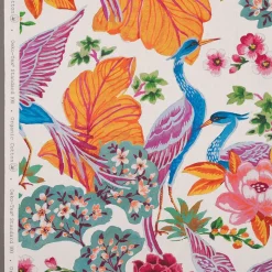 Whispers tyg – Färgstarkt tyg med tranor & blommor